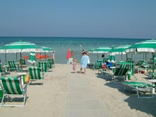 spiaggia attrezzata residence le dune